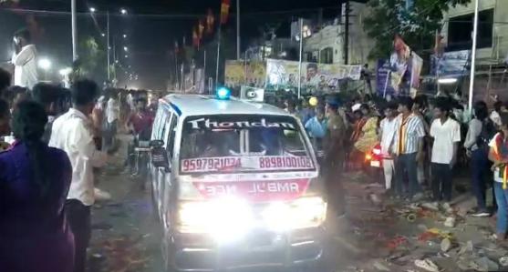 39 killed in crash at political rally in India