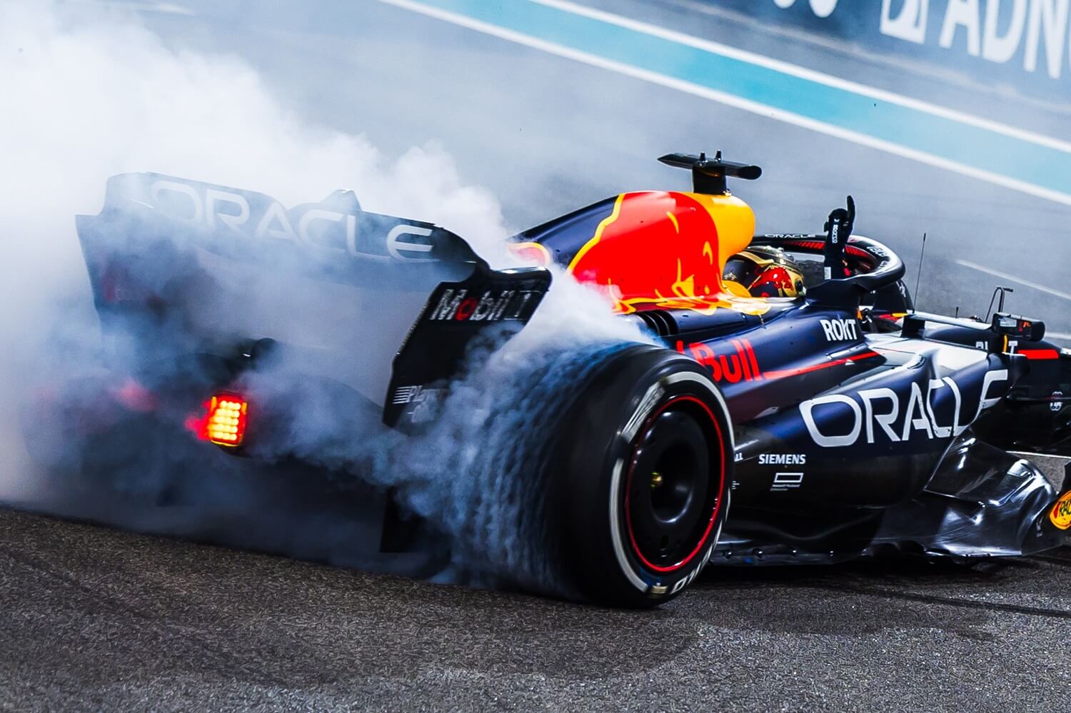 Singapore Grand Prix organisers sound warning over excessive heat