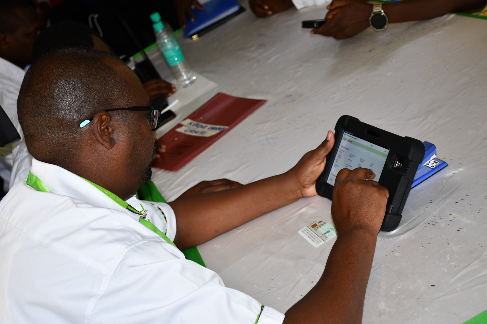IEBC opens campaign season after completing candidate registration