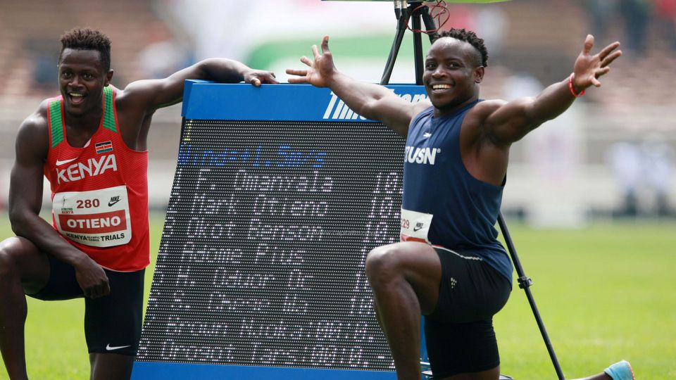 Kenyan sprinters Mark Otieno (L) and Ferdinand Omanyala during a past race event. PHOTO/Pulse Sports Kenya