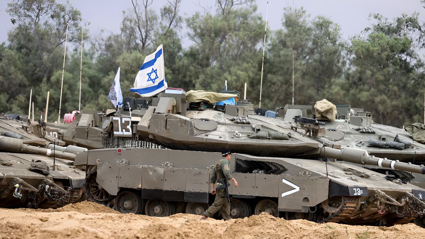 Israel orders evacuations as Trump pushes for ceasefire deal in Gaza