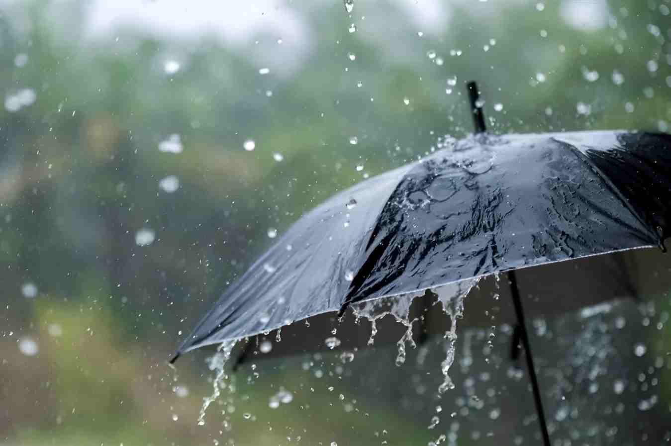 Weatherman warns of heavy rains, floods from Oct 3-5