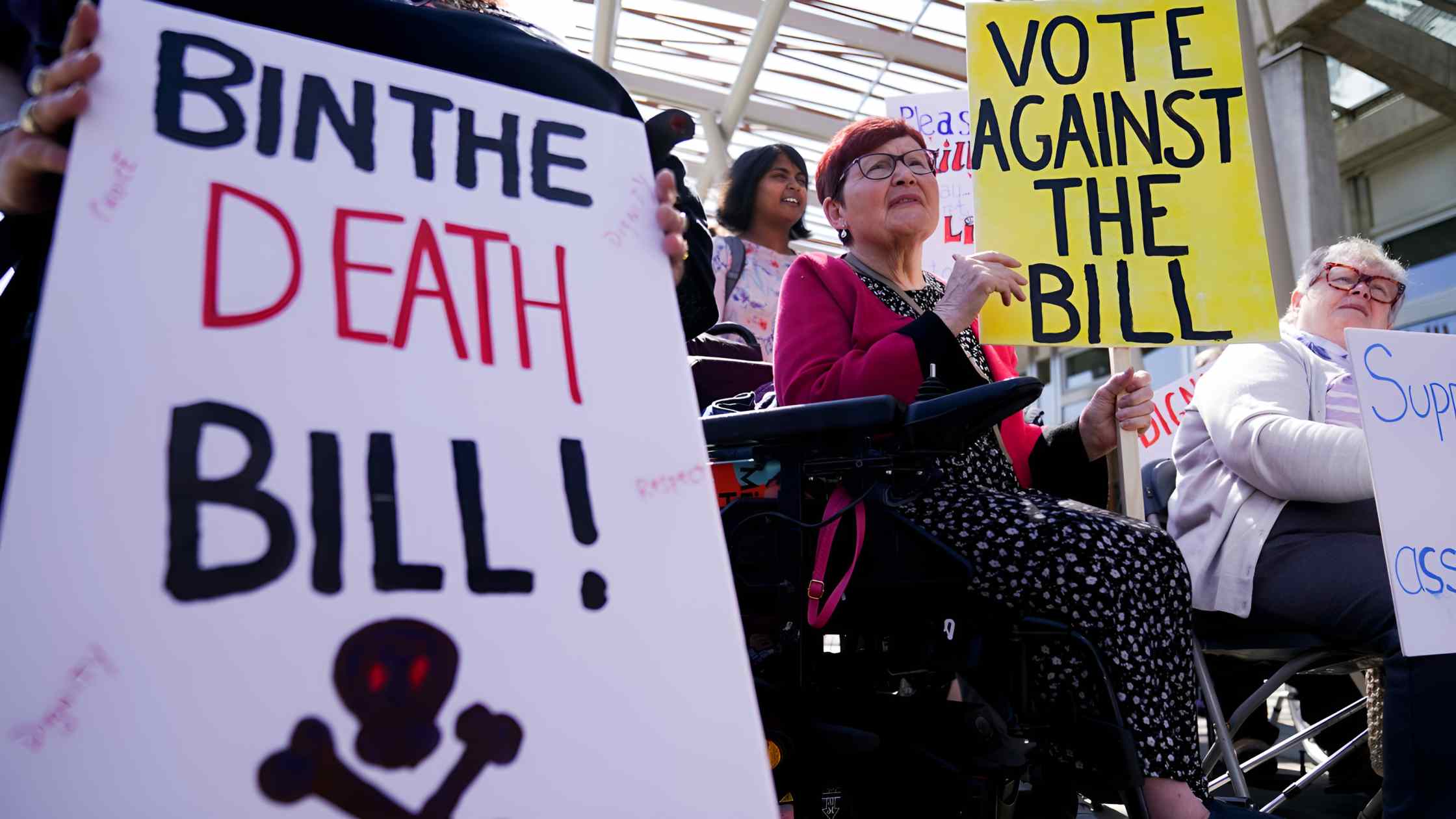 NHS doctors urge UK MPs to reject assisted dying bill