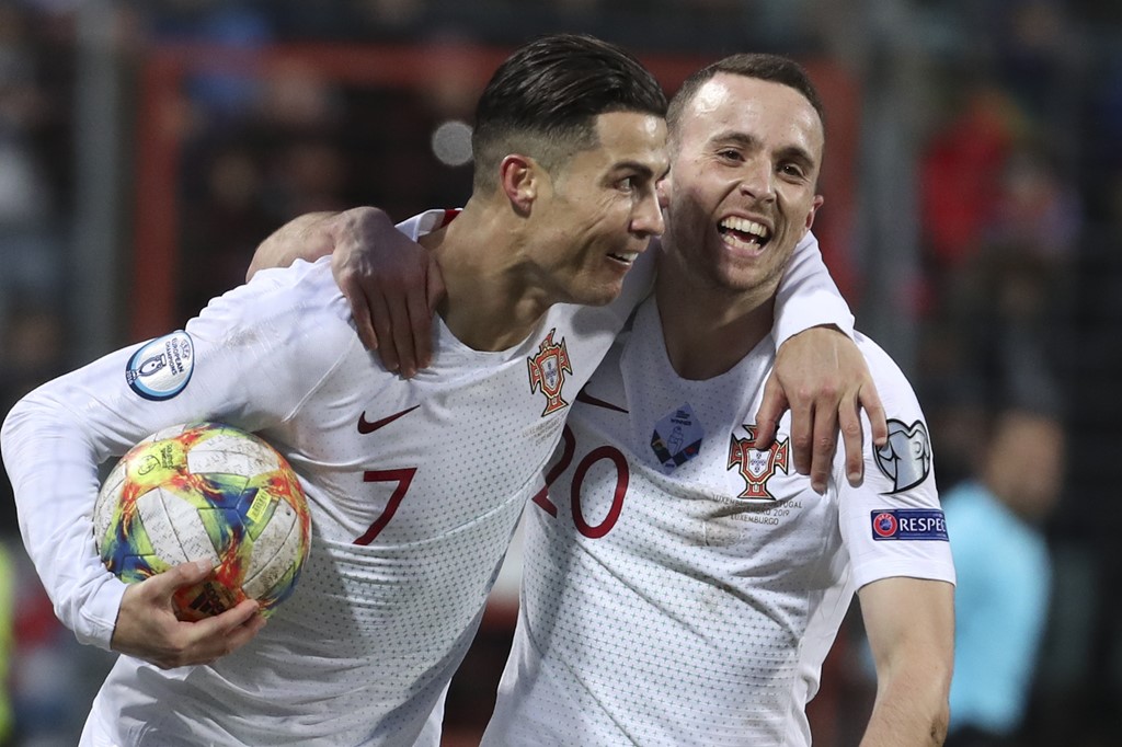 "It doesn't make sense", Ronaldo mourns former teammate Jota as tributes continue